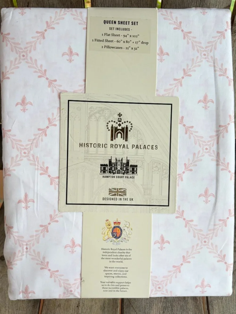 Historic Royal Palaces King Plaster Pink Fleur De Lis 100% Cotton Sheet Set